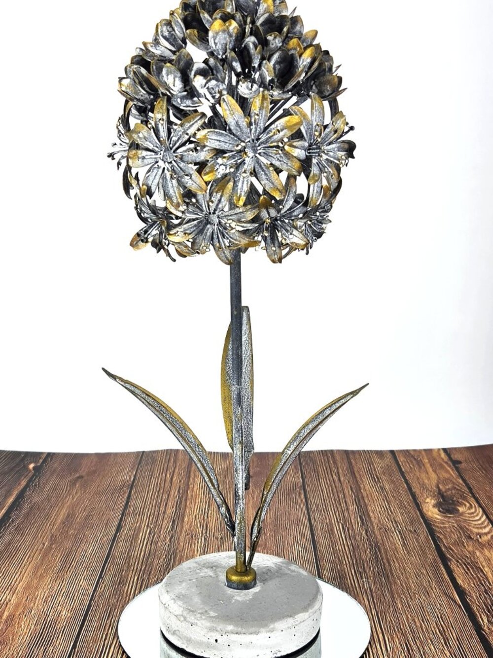 Metal Allium Flower Sculpture Home Decor Accent 16" T. Plaster Base Adjustable